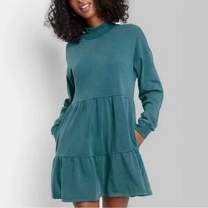 Wild Fable Teal Long Sleeve Tiered Faded Dress with pockets. Women’s size Lage